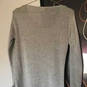 Trends silver long sleeve top! SZ M